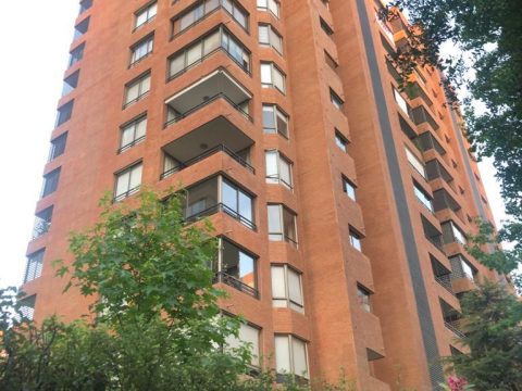 Departamento Venta en Las Condes — Excelente Departamento En Upsala