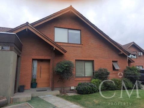 Casa Venta en Santiago — Las Brisas Norte, Casa En Condominio Jardines De Santa Filomena