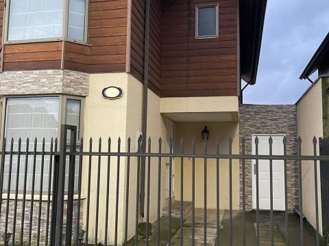 Casa Venta en Valdivia — Excelente Casa En Bosque Sur