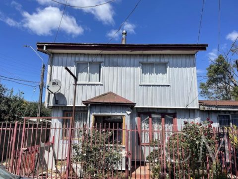 Casa Venta en Valdivia — Amplia Casa En Sector El Laurel