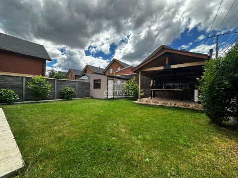 Casa Arriendo en Los Ángeles — Se Arrienda Bella Casa Condominio Lomas Del Bosque