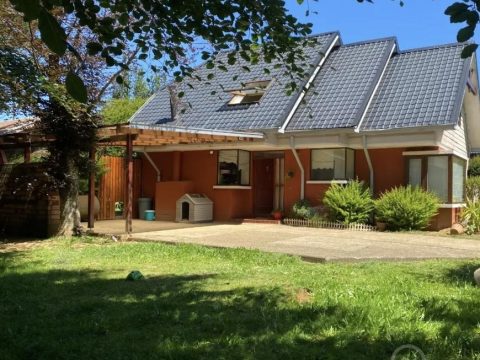 Casa Venta en Valdivia — Hermosa Casa Sector Bosque De Valdivia