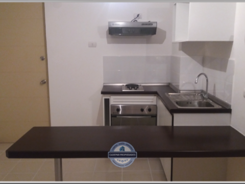 Local Comercial Venta en Estación Central — Vende Hermoso Departamento En Estacion Central