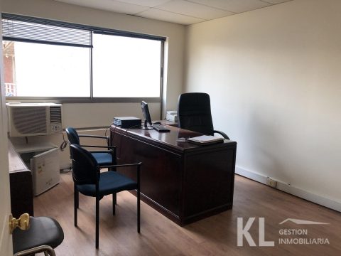 Oficina Venta en Santiago — Oficina Central Sotero Del Rio/Catedral