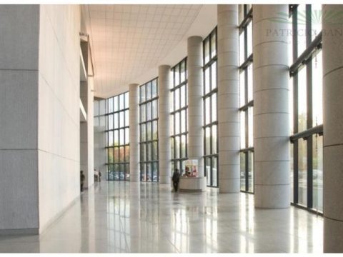 Oficina Arriendo en Las Condes — Oficina – Isidora Goyenechea / Av. Vitacura