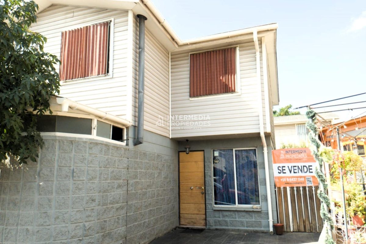 Hermosa Casa De 2 Pisos Con 3D+3B+2E