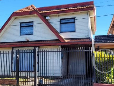 Casa Venta en Puerto Montt — Casa En Ramón Munita Puerto Montt