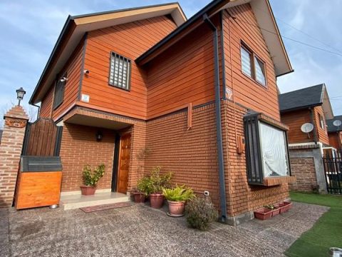 Casa Venta en Machalí — Vendo Linda Casa Villa Huertos De Machalí. Barrio Colonial