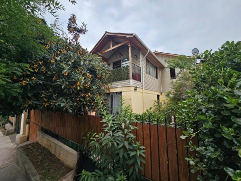 Casa Venta en Las Condes — Casa Amplia Las Condes