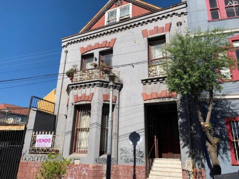 Casa Venta en Valparaíso — Casona Sector Patrimonial