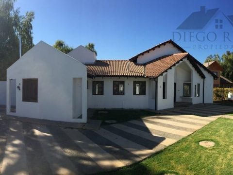 Casa Arriendo en Machalí — Arriendo Hermosa Casa La Campiña Machalí