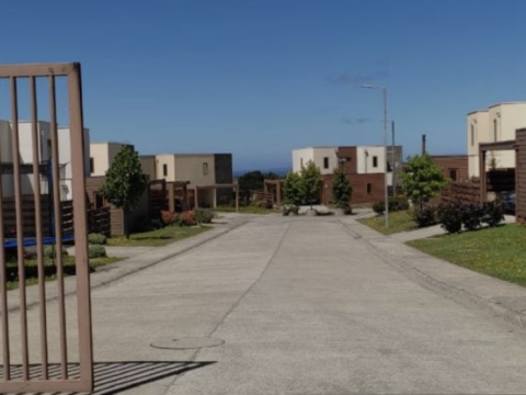 Casa Venta en Puerto Montt — Se Vende Casa En Lomas Del Reloncaví, Puerto Montt