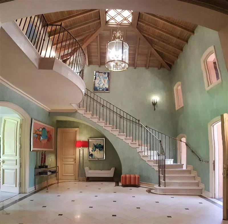 Se Vende Casa En Sector Exclusivo De Los Dominicos