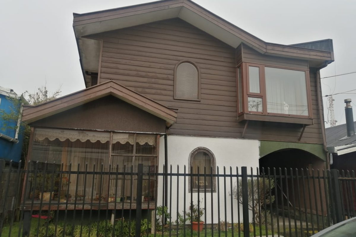 Casa 2 Pisos Av. Crucero