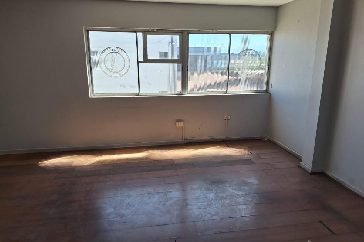 Oficina Edificio Brasil Costado Tribunales De Justicia