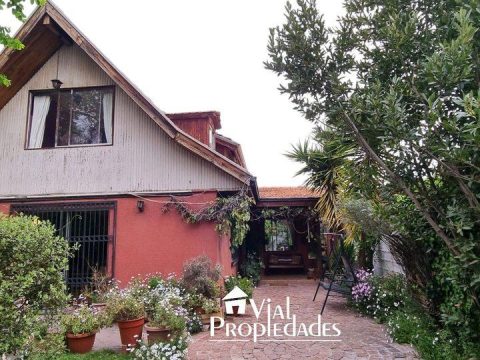 Casa Venta en Las Condes — Amplia Casa Sector Los Domínicos Con Padre Hurtado