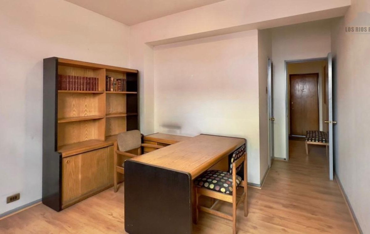 Venta Amplia Oficina En El Centro De Santiago