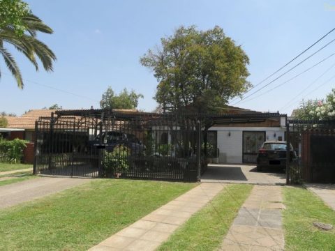 Casa Venta en La Florida — Amplia Casa De Un Piso En La Florida