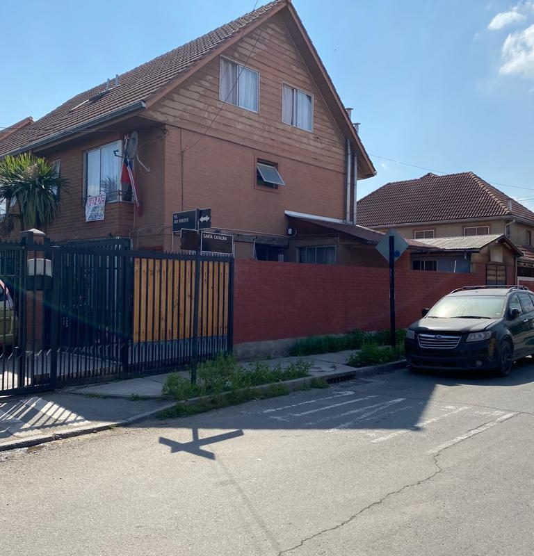 Se Vende Hermosa Casa De 3 Pisos En Quilicura