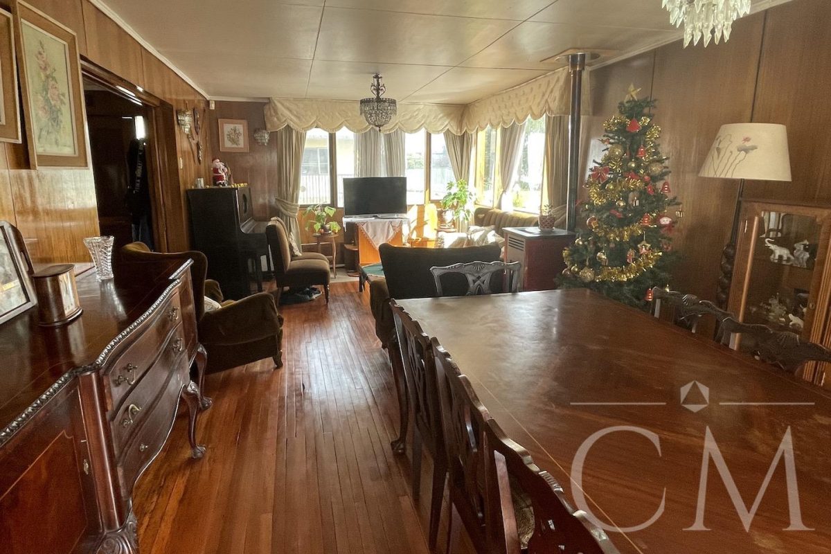 Amplia Propiedad En El Centro De Valdivia