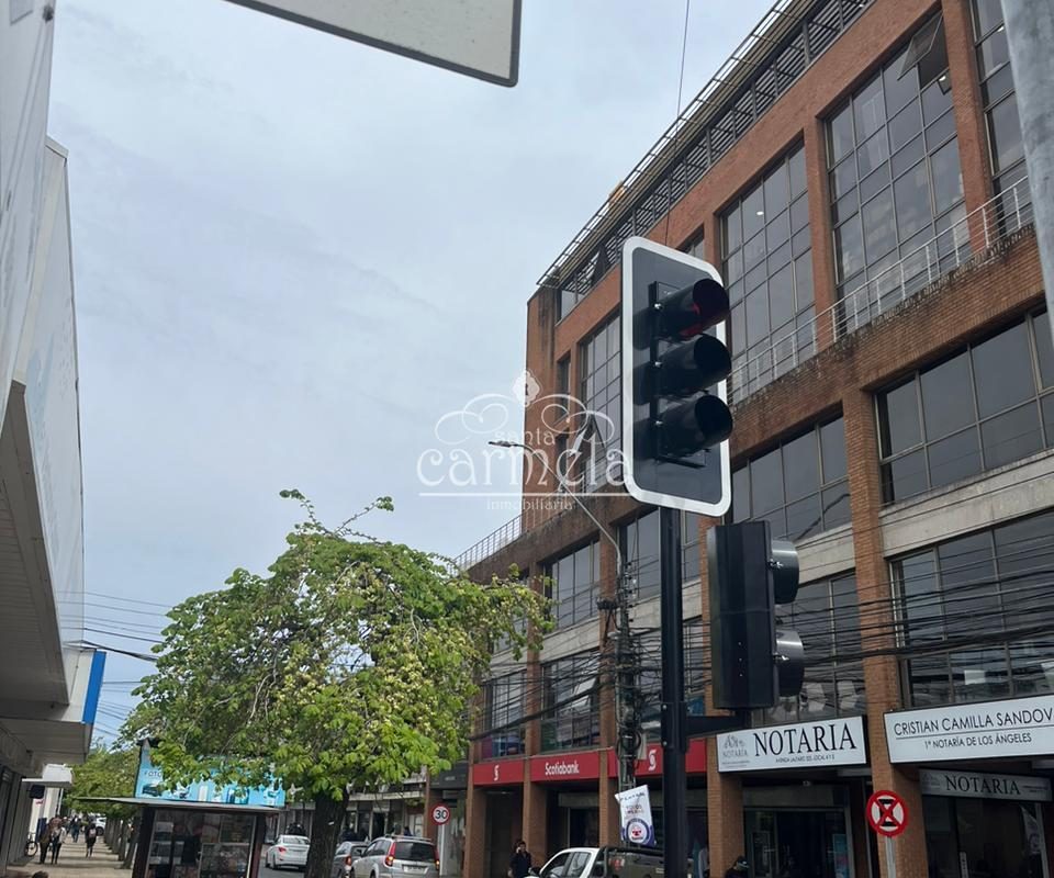 Se Arrienda Oficina Céntrica Edificio Futuro.