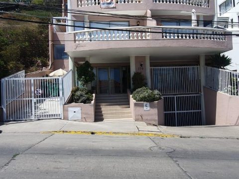 Departamento Arriendo en Viña del Mar — Reñaca, Hasta Diciembre, Amoblado, 2 Dormitorios, Estacionamiento