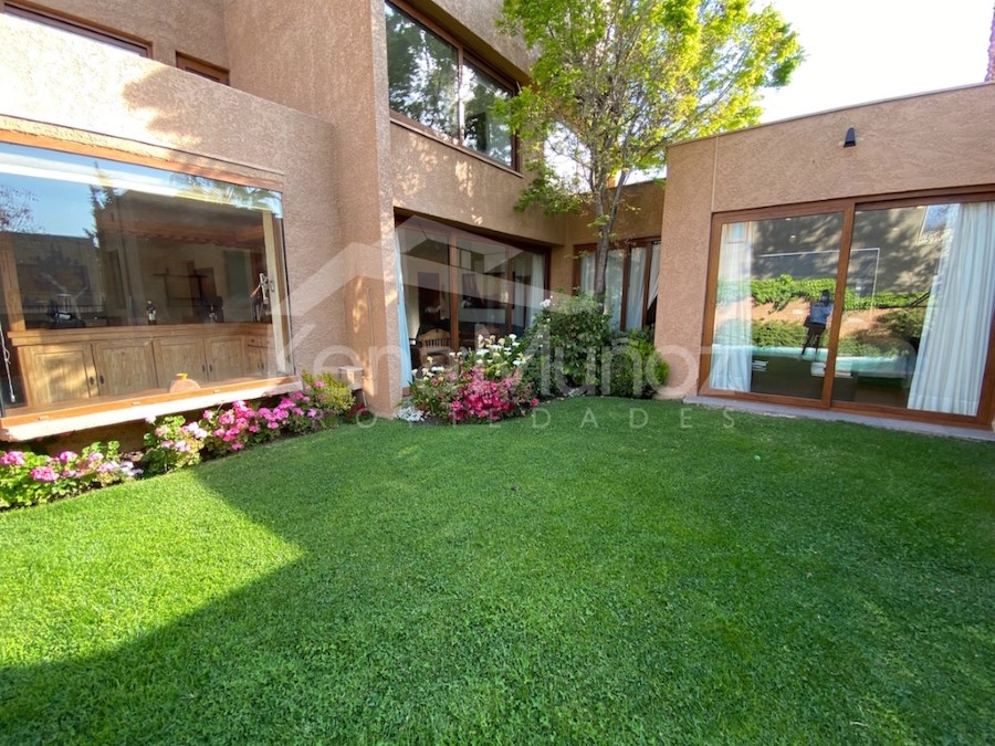 Casa Remodelada En Condominio No Perimetral