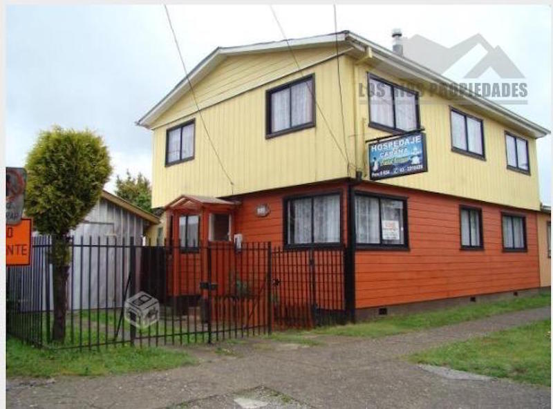 Casa Hospedaje A Puertas Cerradas