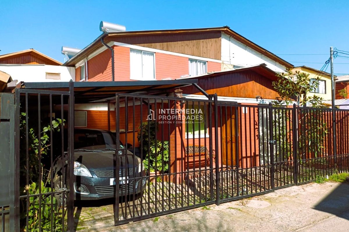 Hermosa Casa A Pasos Del Metro Elisa Correa.