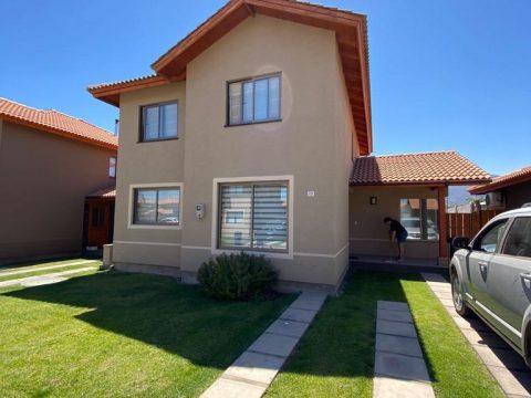 Casa Venta en Machalí — Vendo Linda Casa Condominio La Viña De Machalí