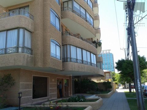 Departamento Venta en Viña del Mar — Viña, Poniente, Amplio, 3 Dormitorios, 2 Baños, Estacionamiento
