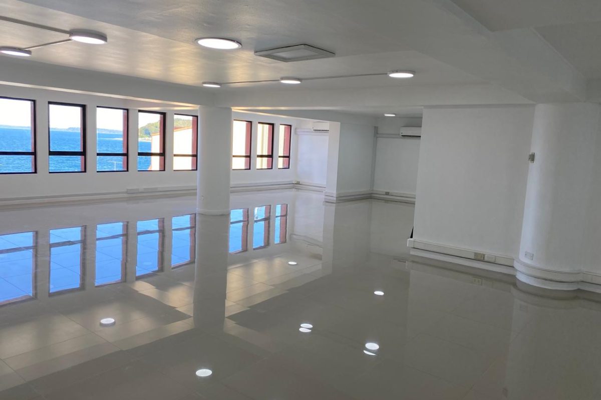 Oficina Nã‚Â° 610 140 M2 Edificio Colon