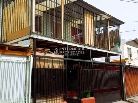 Casa Venta en La Florida — Propiedad Hermosa Y Amplia: