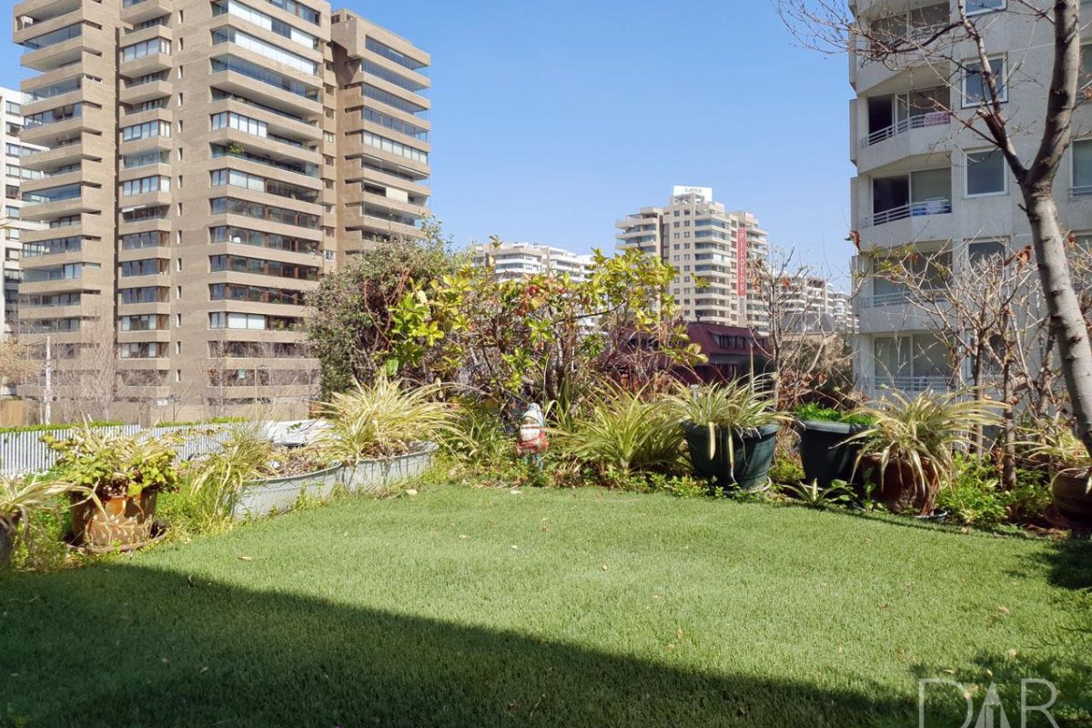 Se Vende Amplio Y Luminoso Departamento Kennedy