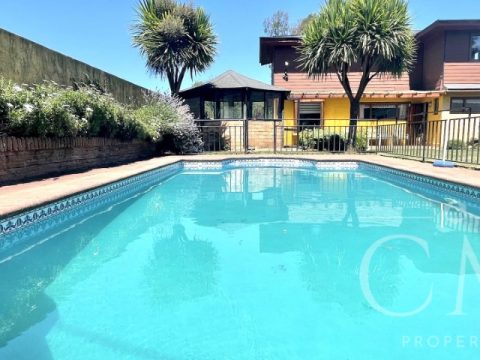 Casa Venta en Valdivia — Amplia Y Hermosa Casa En Sector Las Parras