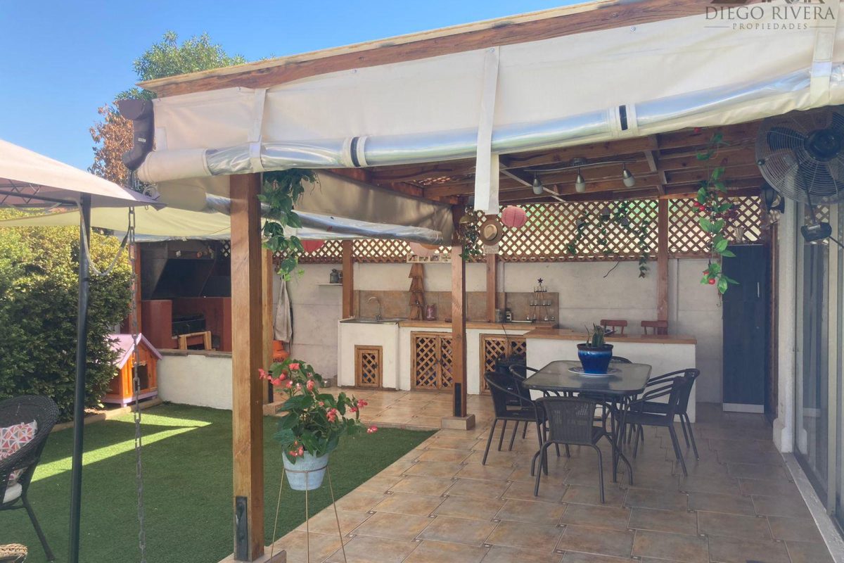 En Venta Acogedora Casa , El Polo, Machalí