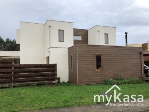 Casa Venta en Puerto Montt — Casa En Condominio 5D. 5B. Lomas Reloncavi