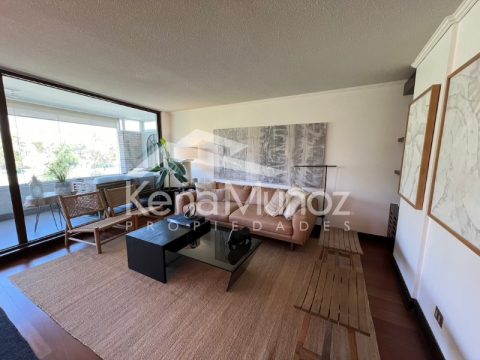 Casa Venta en Las Condes — Impecable Â Y Luminoso Departamento, Cerca Colegios Cumbres, Scuola, San Nicolas De Myra.