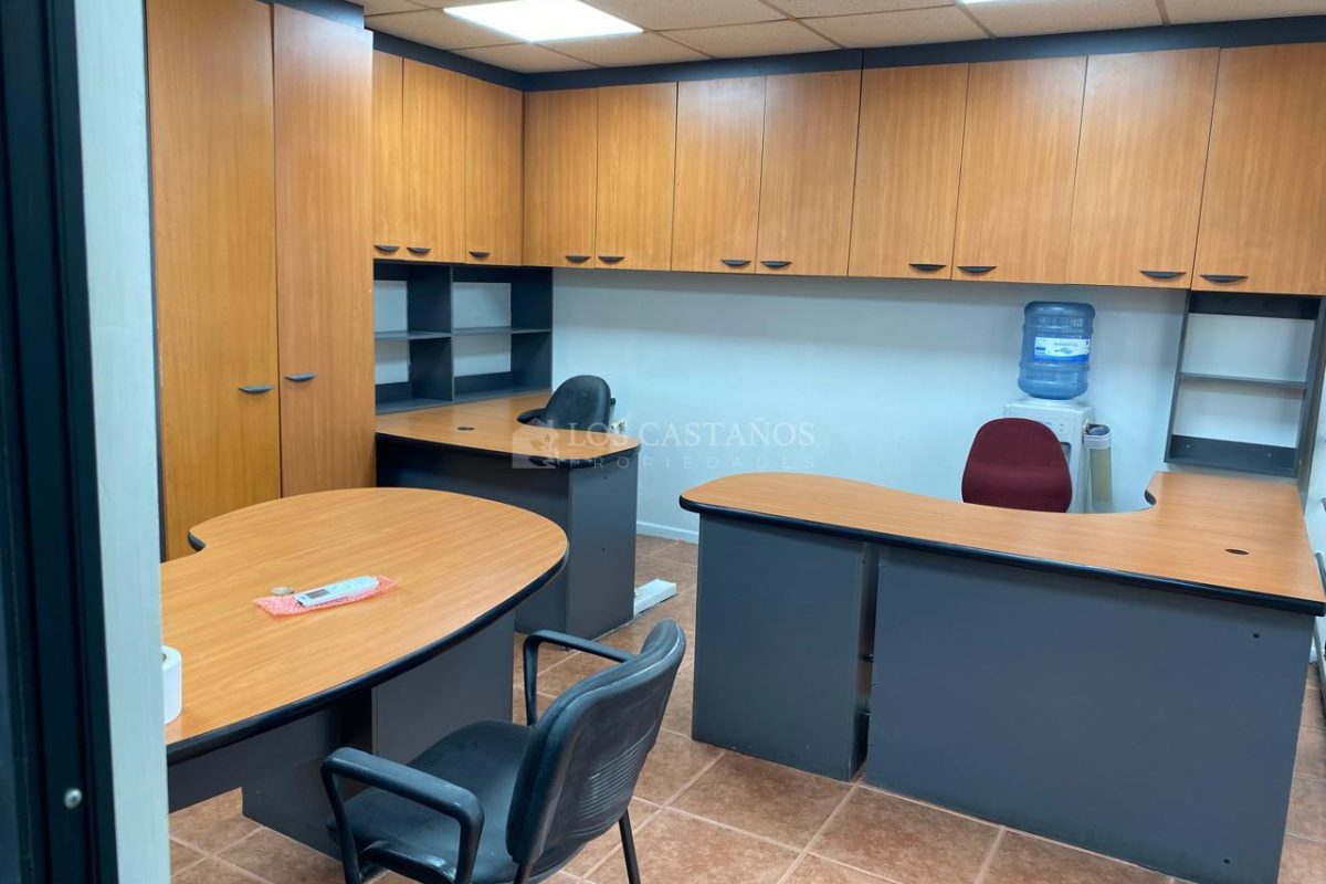 Arriendo Oficina 110 M2 Sector Del Puerto