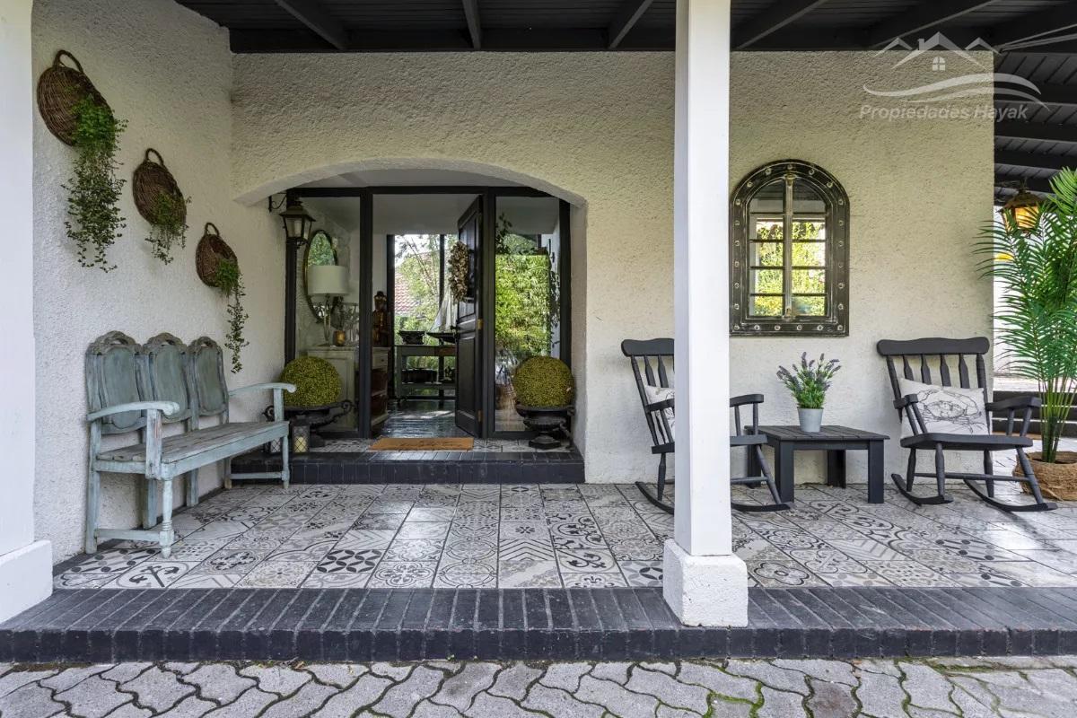 Se Vende Hermosa Casa En San Carlos De Apoquindo