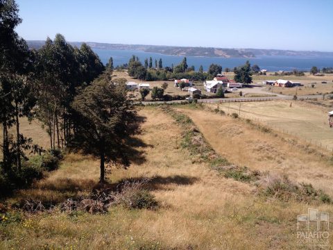 Terreno Venta en Castro — Hermoso Campo Sector Quilquico. Vista Al Mar. Castro, Chiloé