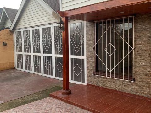 Casa Venta en Valparaíso — Se Vende Casa En Villa Fundadores De Curauma