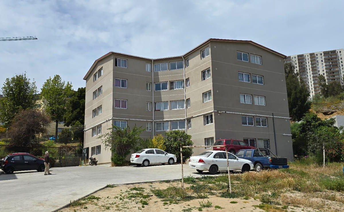 Reñaca Alto, Lado Outlet, 2 Dormitorios, 1 Baño, Estacionamiento