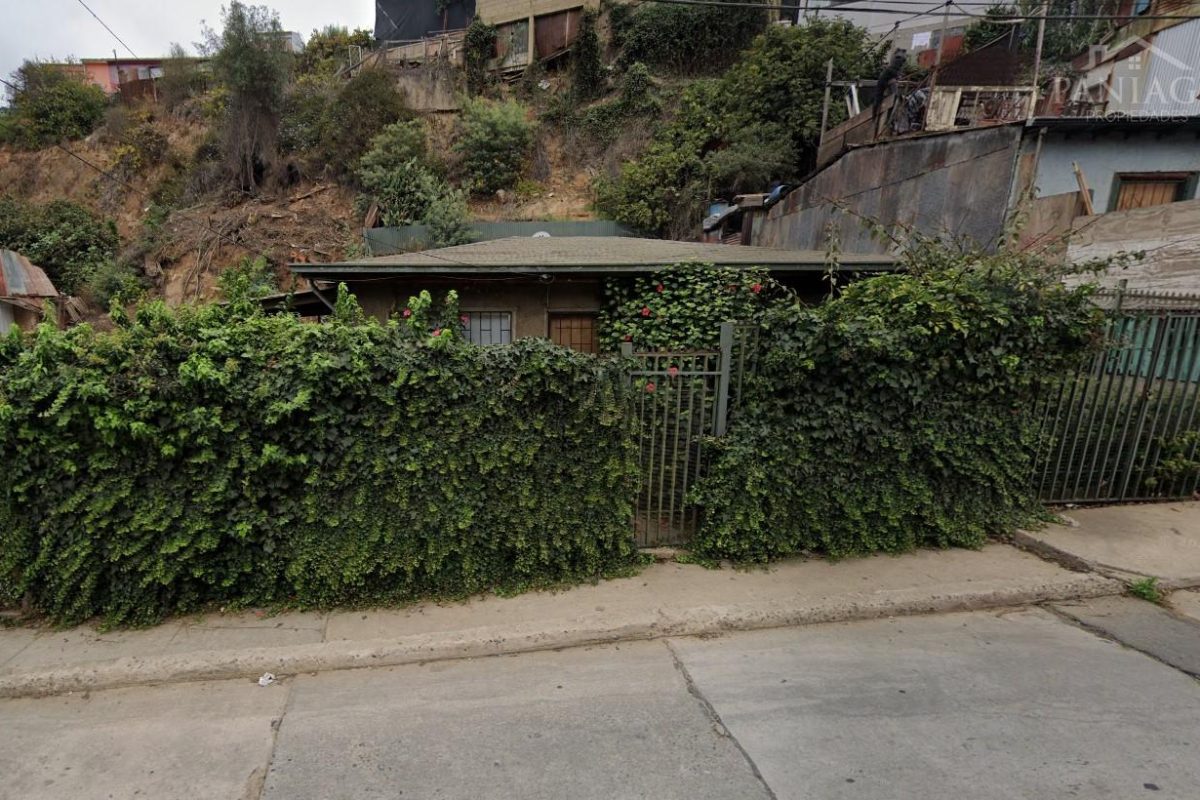 Vende Casa En Sector Bajo De Playa Ancha