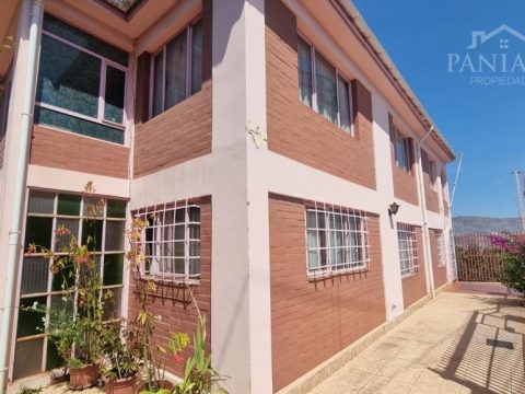 Casa Venta en Valparaíso — Gran Casa En Venta 2 Niveles, Cerro Polanco.