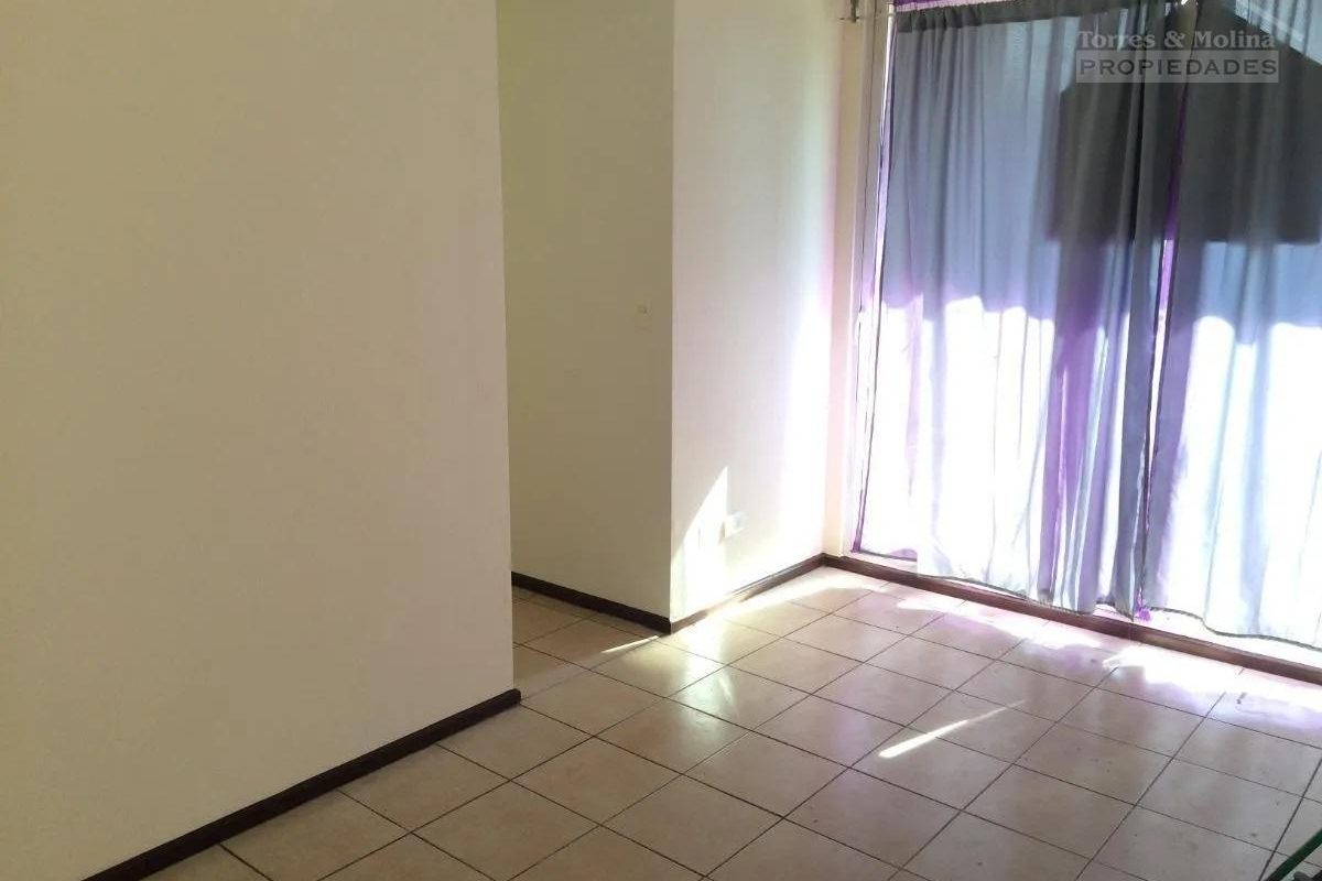 Tres Dormitorios 1 Baño Con Balcon