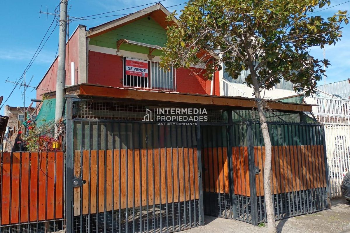 Hermosa Propiedad Con 2 Casas De Segundo Piso.excelente Para Inversión.