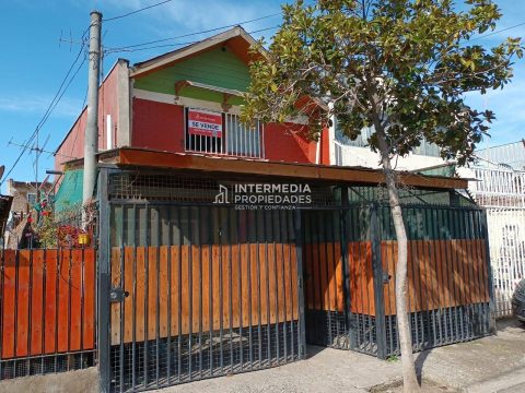 Casa Venta en La Pintana — Hermosa Propiedad Con 2 Casas De Segundo Piso.excelente Para Inversión.