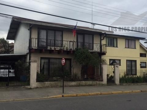 Casa Venta en Valdivia — Oportunidad!! Casa Central
