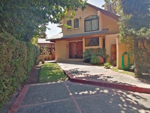 Casa Venta en La Reina — Plaza Ossandon / Preciosa Casa / 215 – 440 Mts / 6D-5B